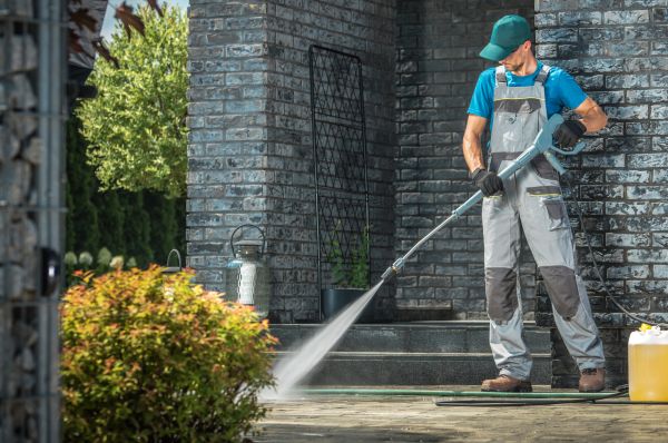 Outside House Cleaning in Tulsa