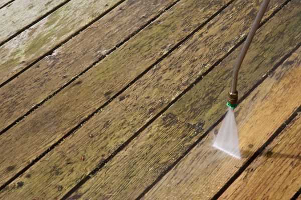 Deck Mold Removal in Tulsa