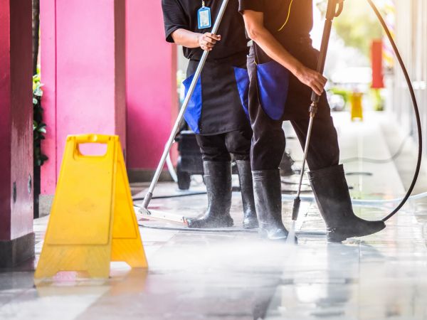 Store Powerwashing in Tulsa